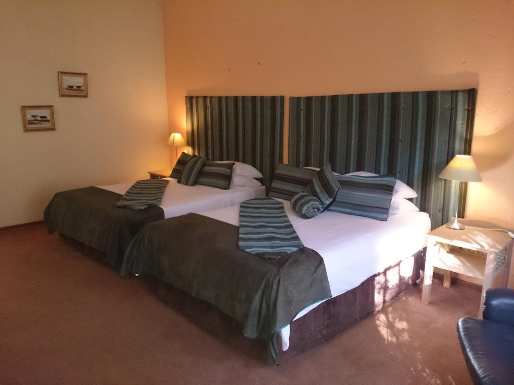 Hornbill Lodge Magaliesburg Ruang foto
