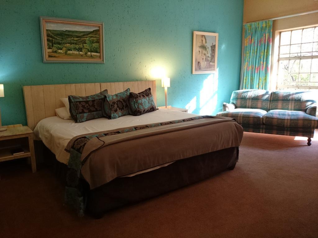Hornbill Lodge Magaliesburg Ruang foto